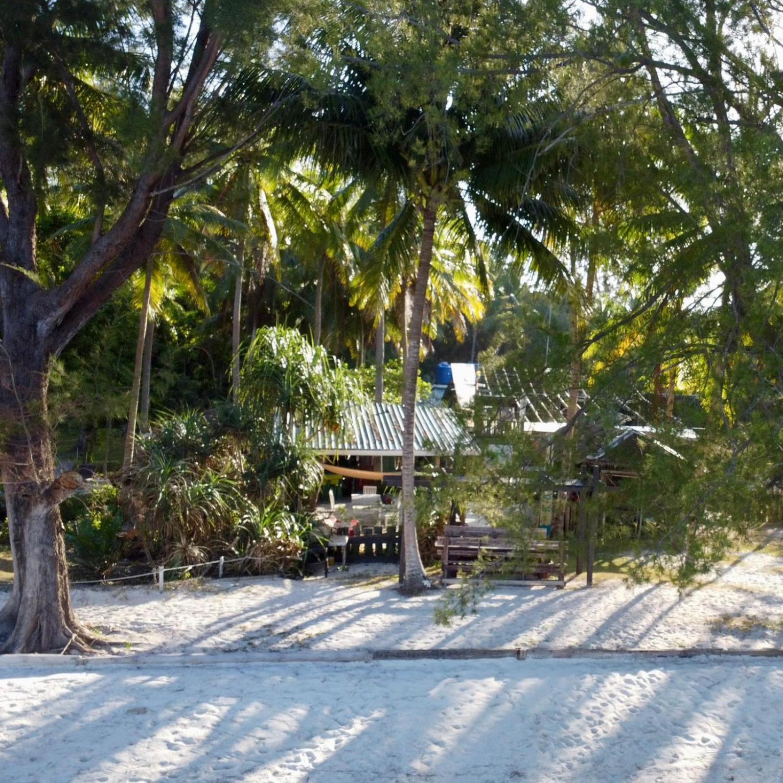 Greenhouse Ecolodge Pulau Mantanani Luaran gambar